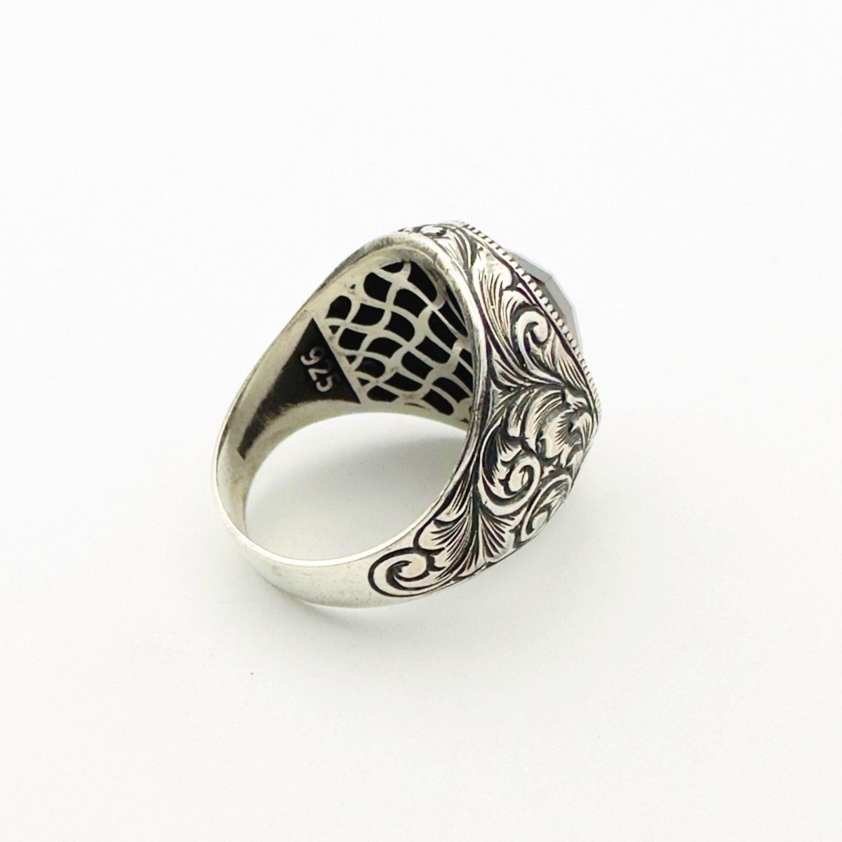 Handmade Men's Ruby Stone Silver Ring - TryAladdin