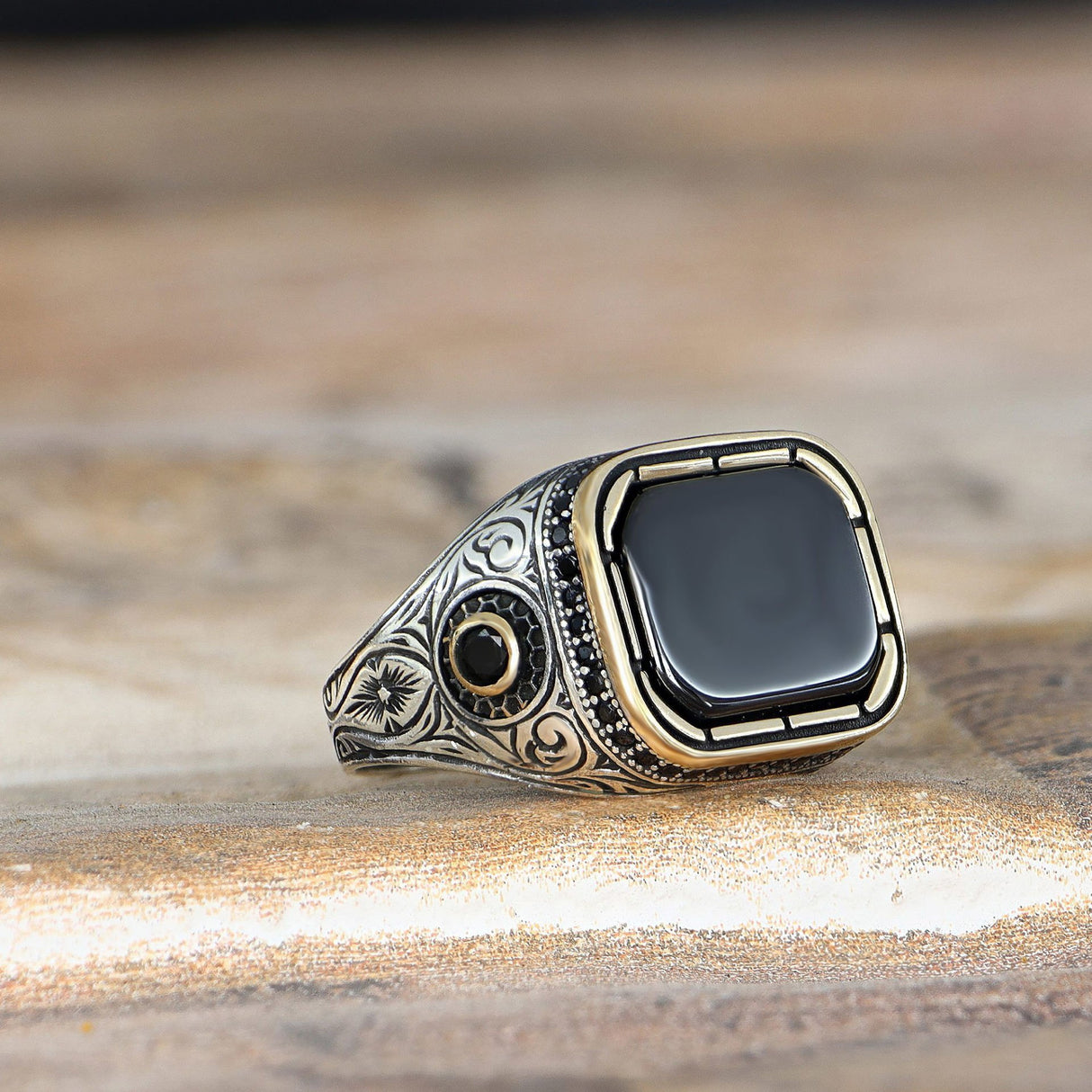 Tesbihevim | Men's Silver Ring with Onyx Stone - TryAladdin