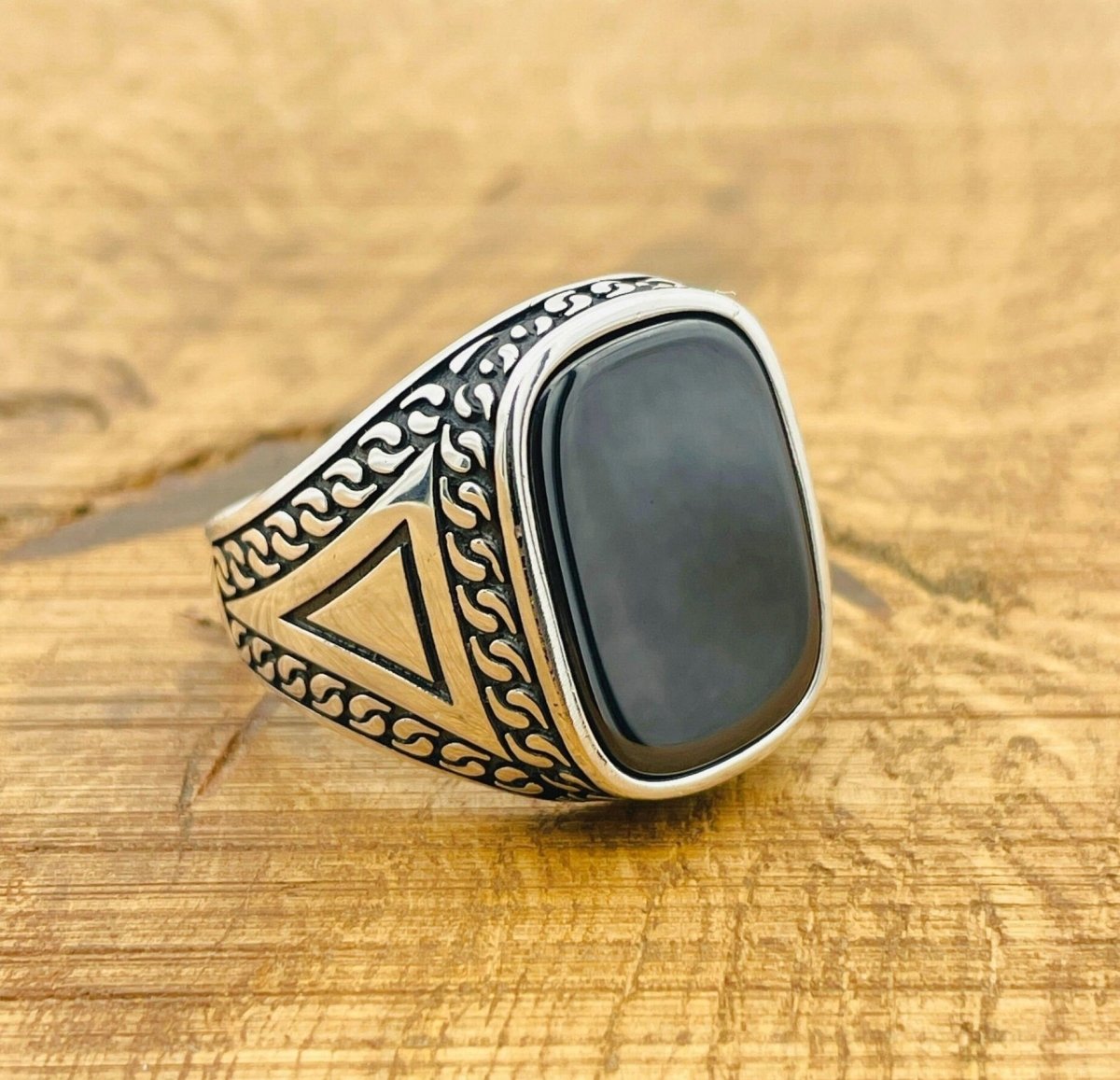 Black Onyx Silver Ring - TryAladdin