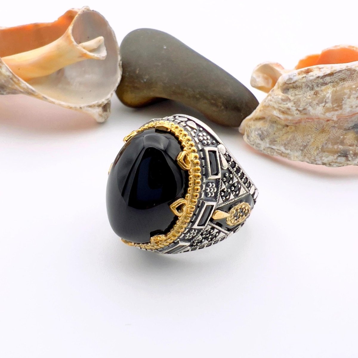 Black Topaz Onyx Stone Men's Ring - TryAladdin