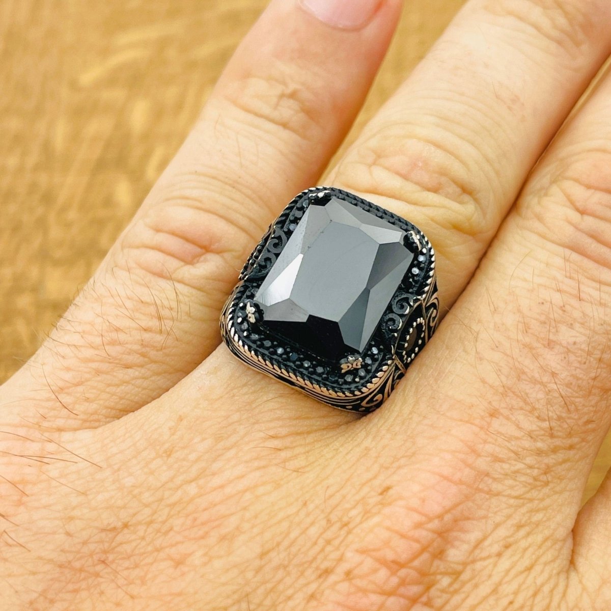 Black Zircon Stone Ring - TryAladdin