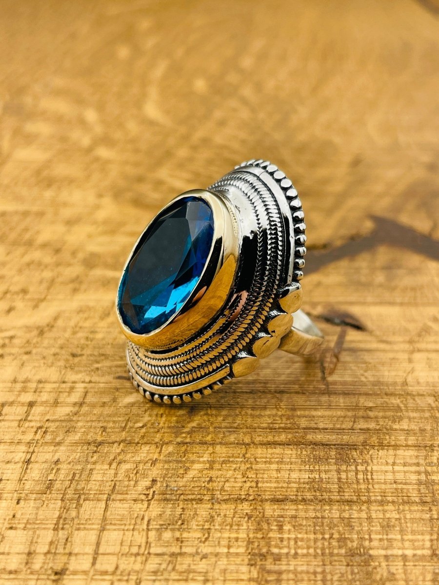 Blue Aquamarine Ring - TryAladdin