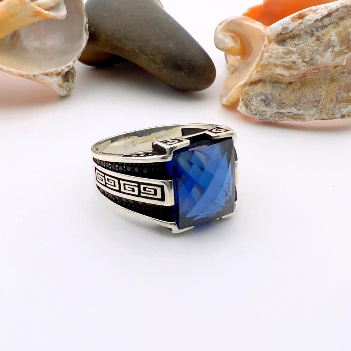 Blue Sapphire Minimalist Ring Men's Jewelry - TryAladdin