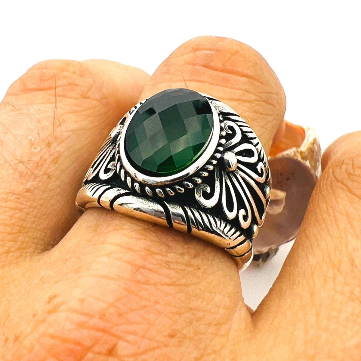 Green Zircon Stone Men's Ring - TryAladdin