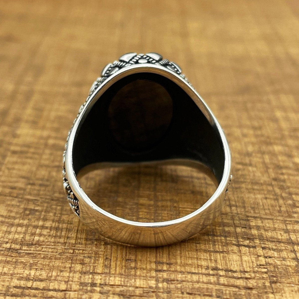 Handmade Men's Oval Black Zircon Silver Ring - TryAladdin