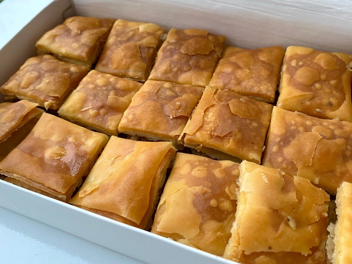 Karakoy Gulluoglu | Turkish Walnut Baklava (Gluten - free) - TryAladdin