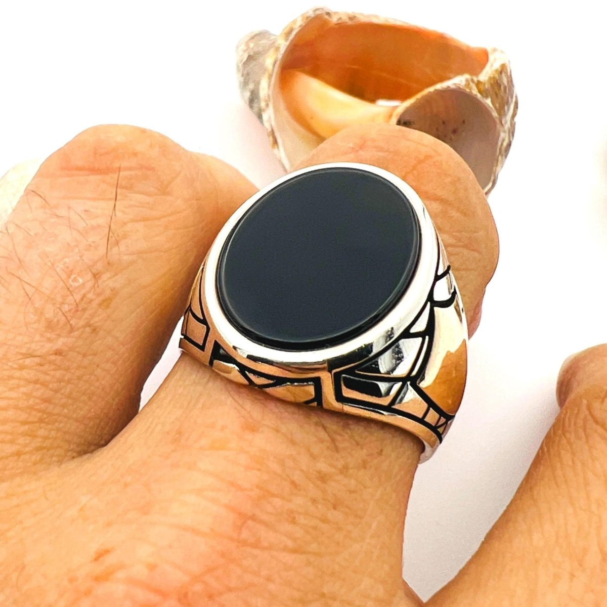 Men's Black Onyx Silver Ring - TryAladdin