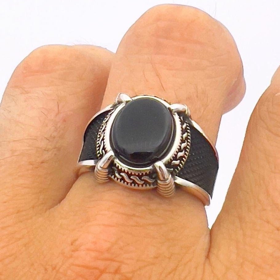 Men's Black Onyx Stone Ottoman Style Silver Ring - TryAladdin