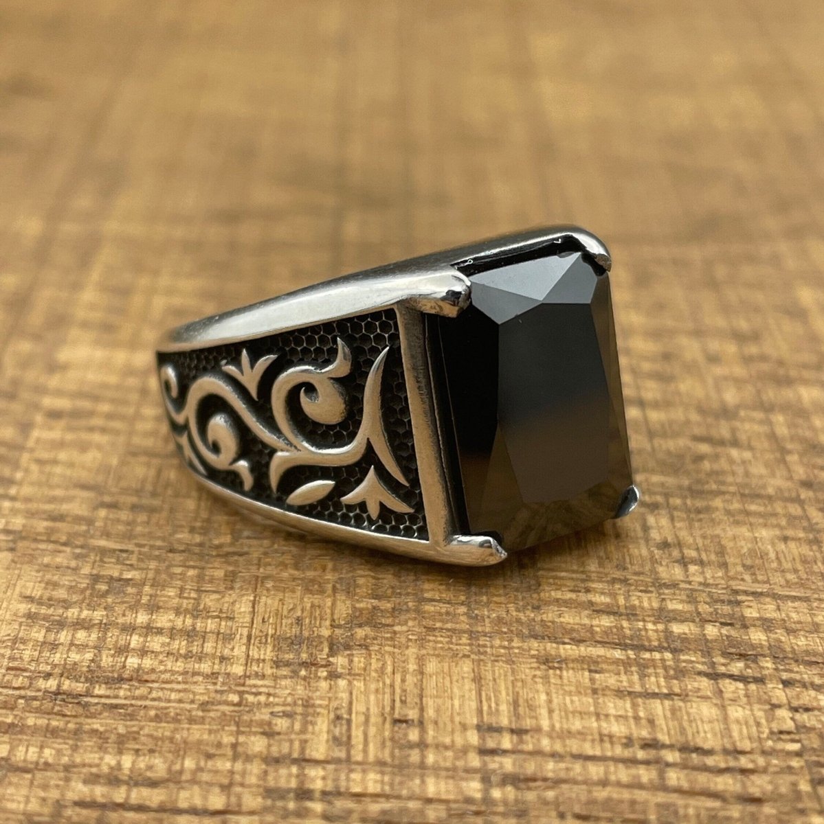 Men's Black Onyx Stone Silver Ring - TryAladdin