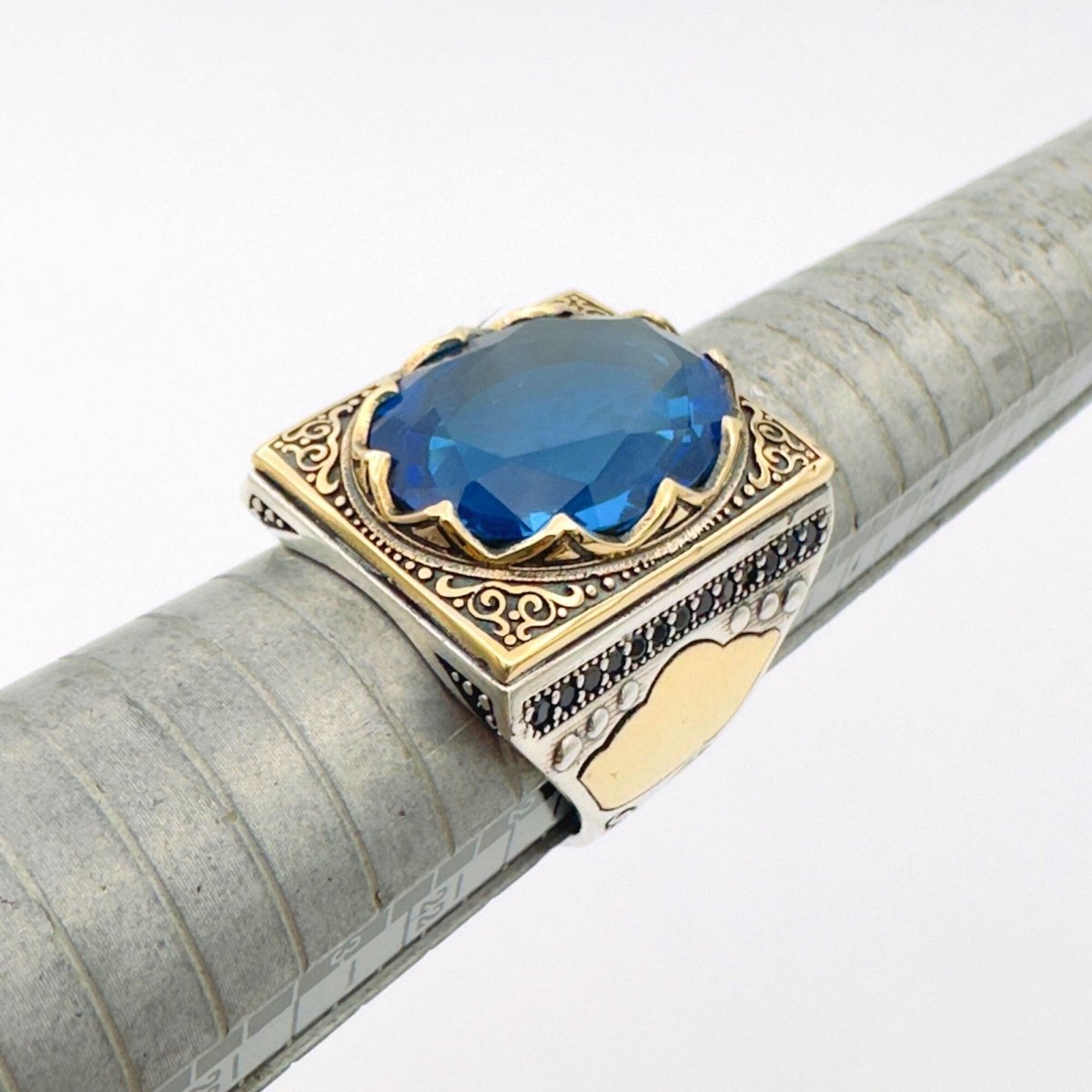 Men's Blue Sapphire Stone Ring - TryAladdin