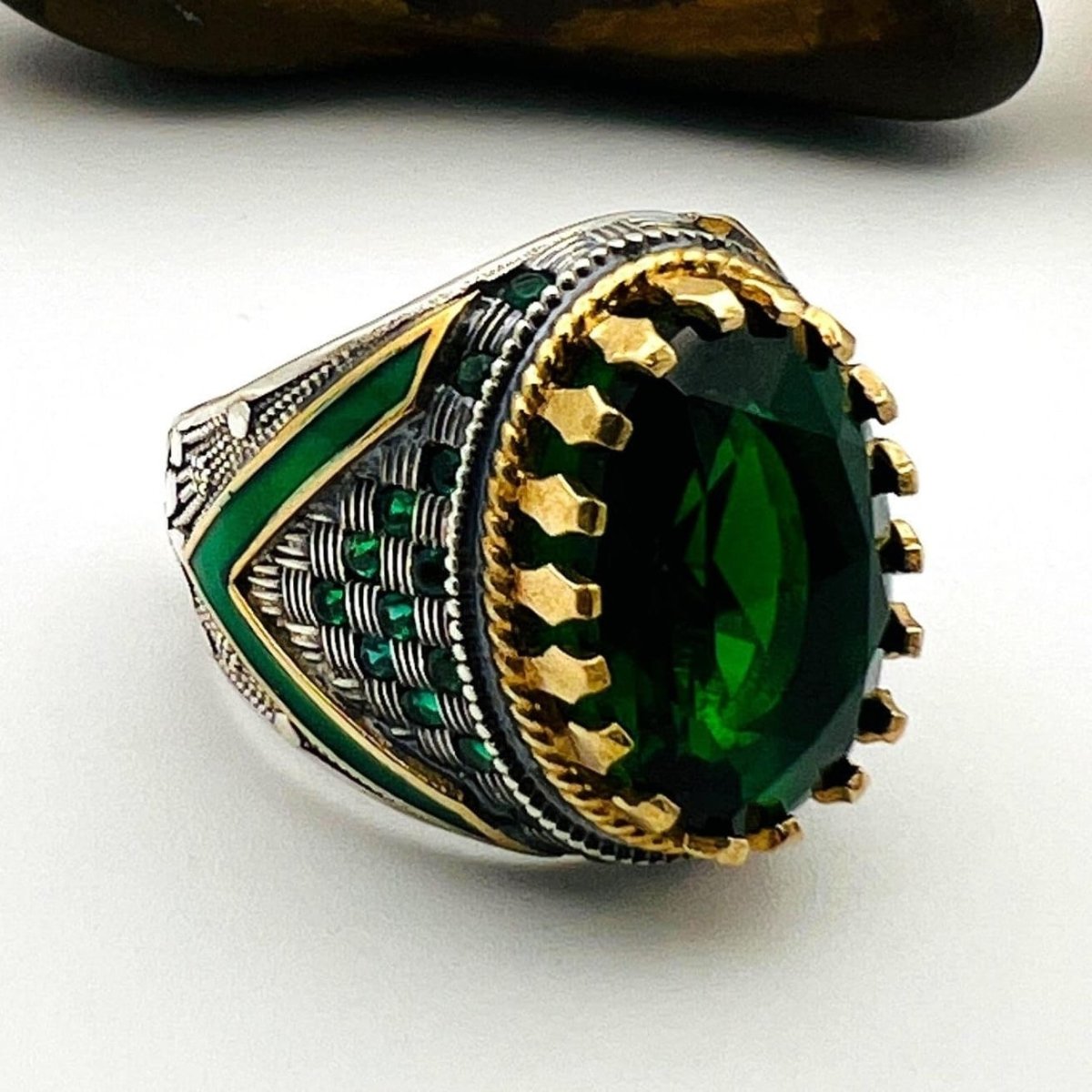 Men's Green Emerald Oval Stone Silver Ring - TryAladdin