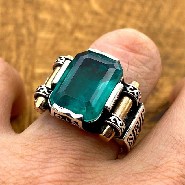 Men's Green Tourmaline Stone Silver Ring - TryAladdin