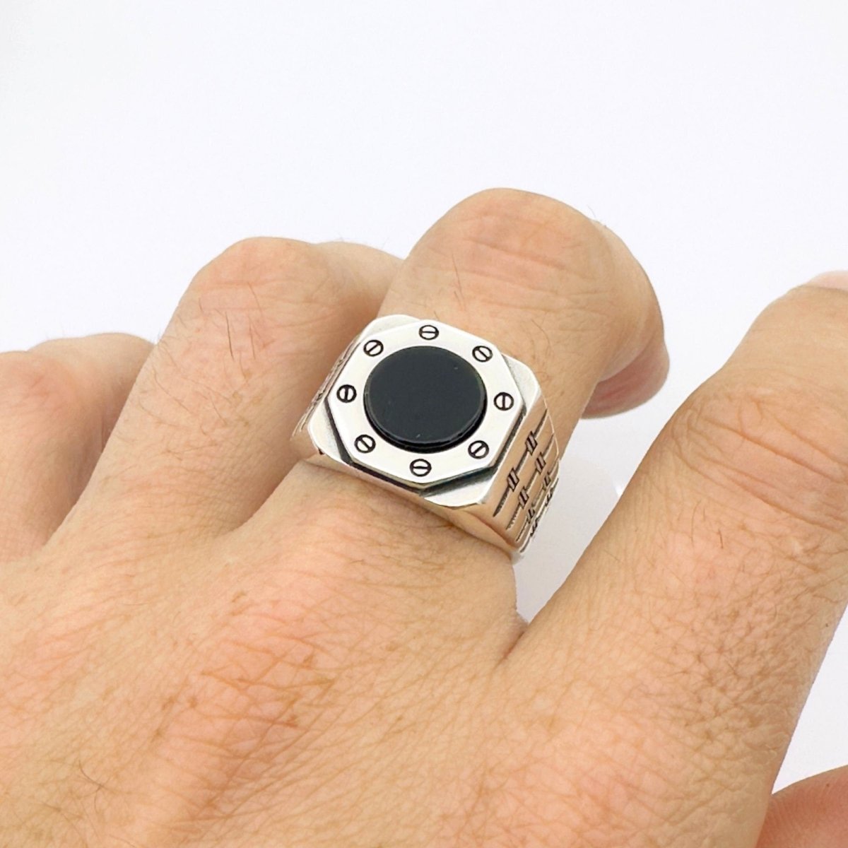 Men's Natural Black Onyx Silver Ring - TryAladdin