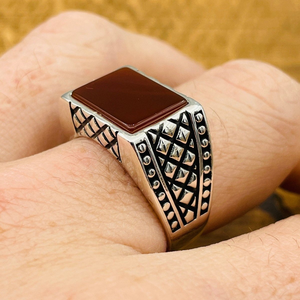 Men's Rectangle Red Agate Stone Ring - TryAladdin