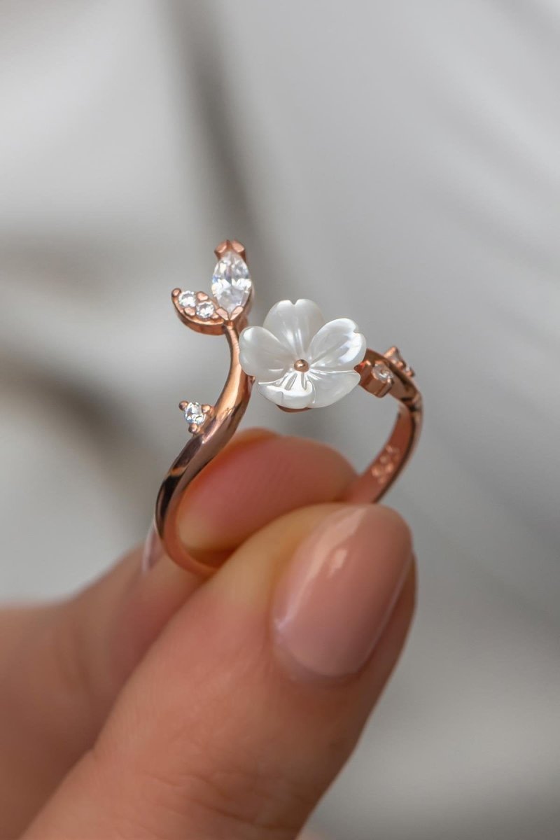 Nereze | Branched Magnolia Flower Adjustable Size Ring - TryAladdin