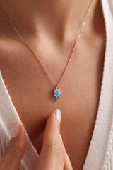 Nereze | Rose Plated 4 Leaves Blue Stone Clover Necklace - TryAladdin