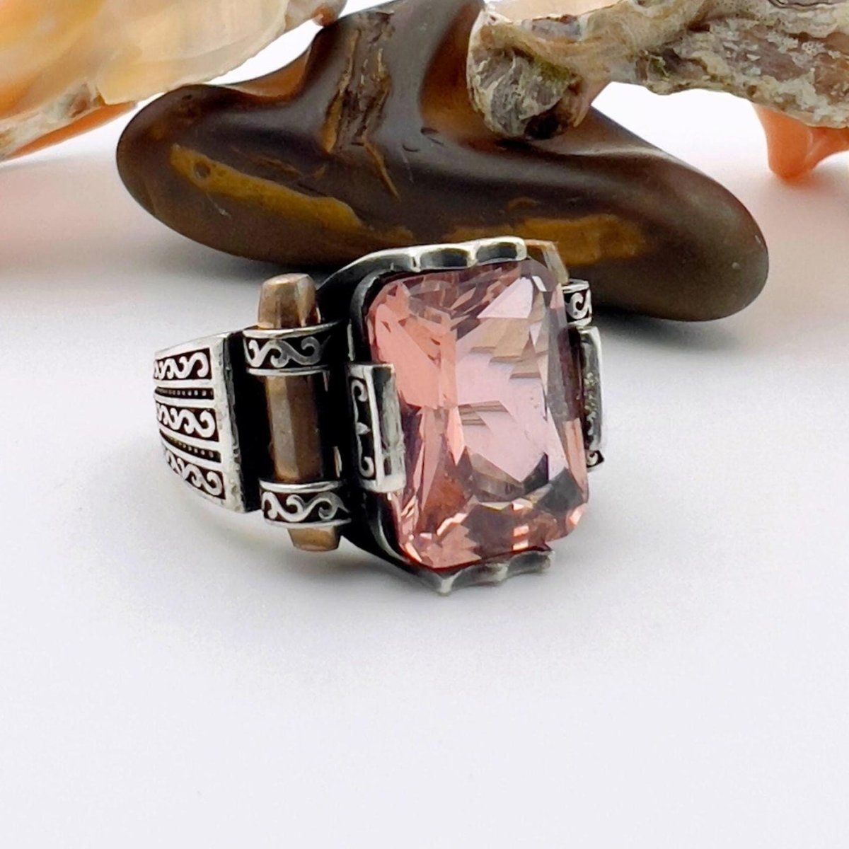 Pink Morganite Gemstone Unisex Silver Ring - TryAladdin