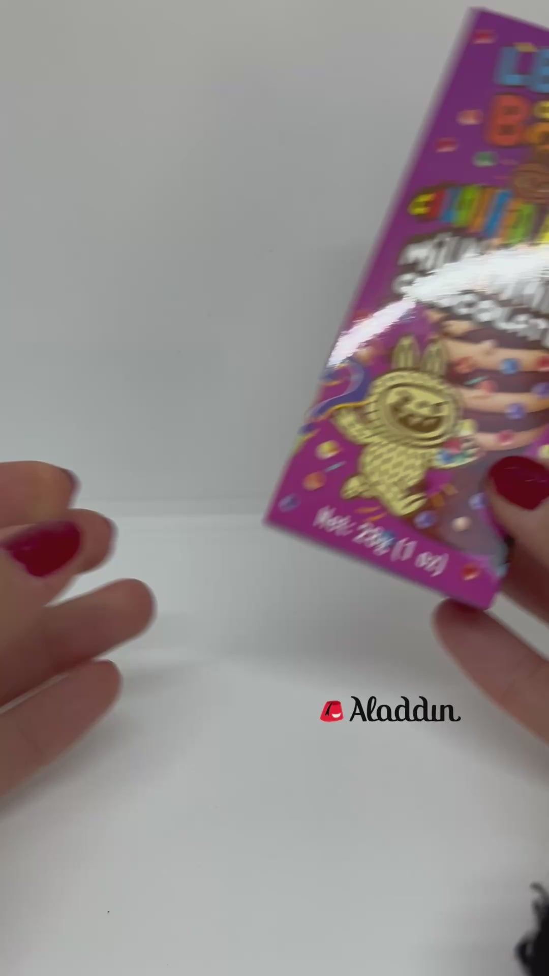 Vezir Lbumi de Boni Collectible Mystery Chocolate - Milk, White & Coloured Beans - 28g