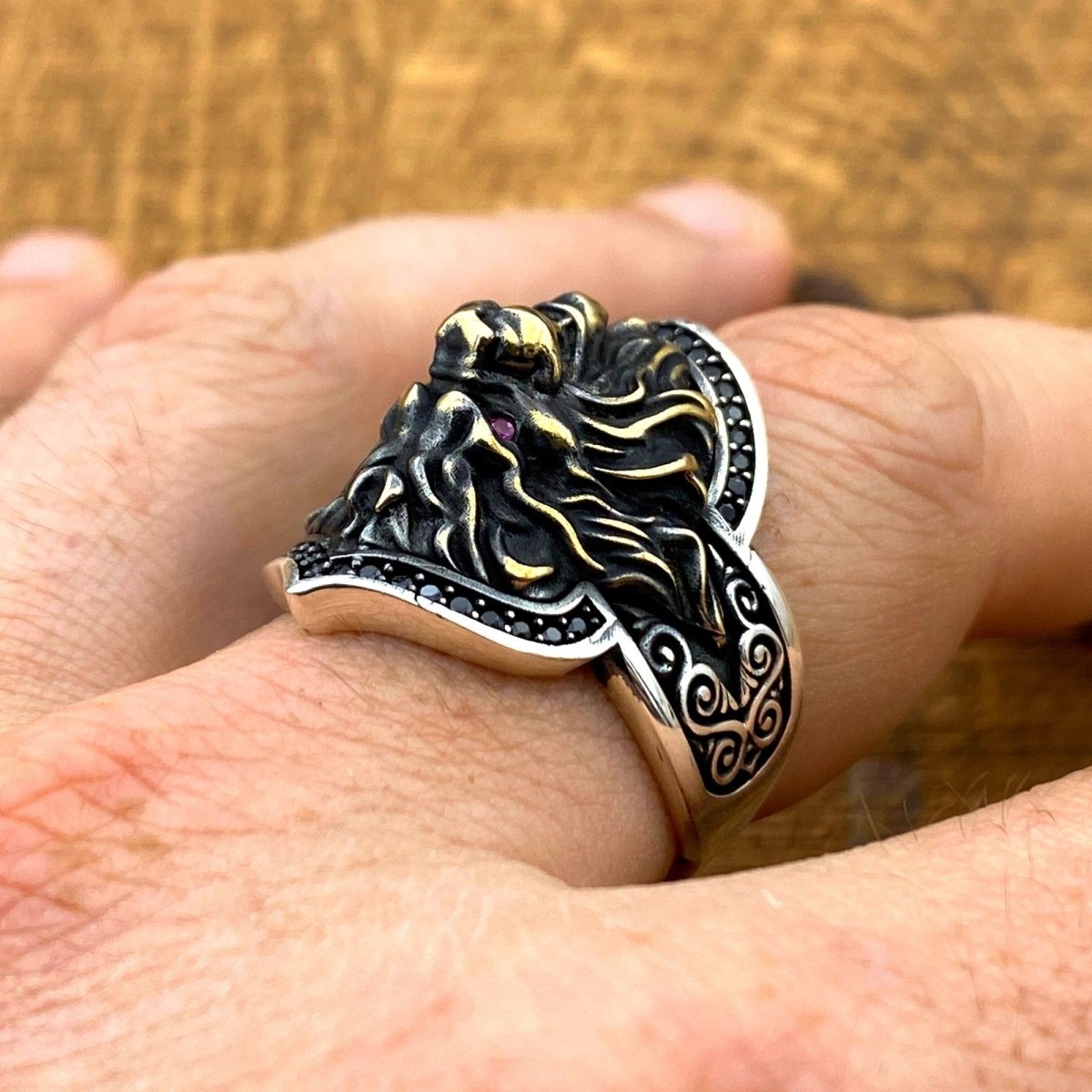 Silver Lion Men's Ring - TryAladdin