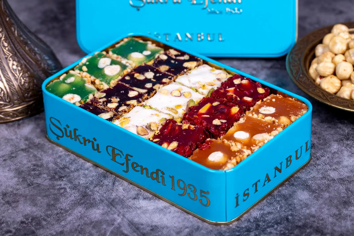 Sukru Efendi 1935 | Mix Turkish Delight Squares with Pistachio and Hazelnut in Gift Metal Box - TryAladdin