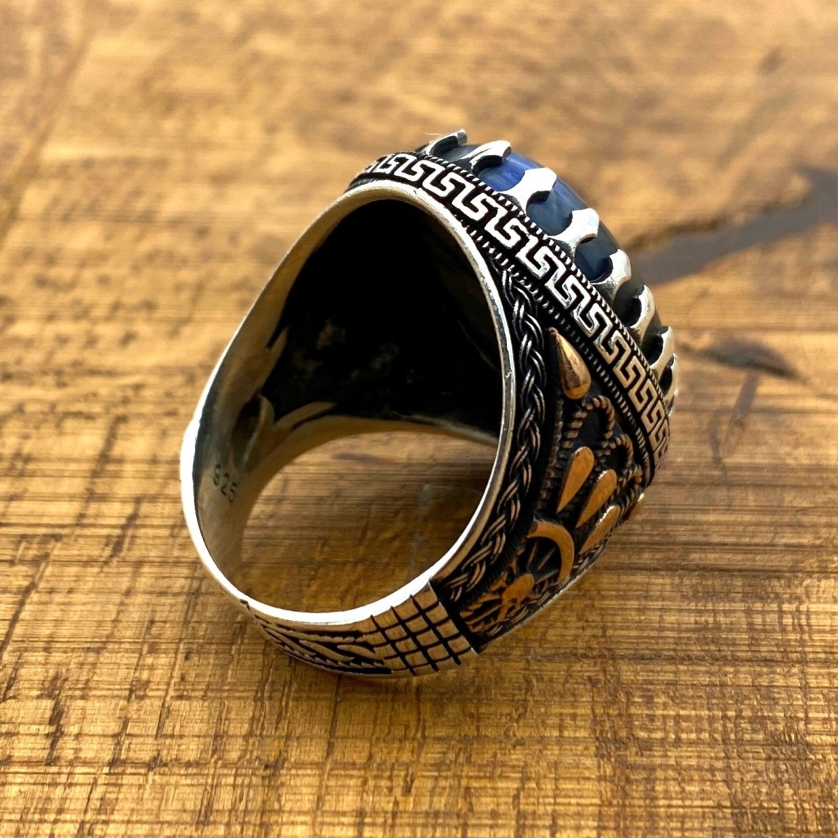 Unique Men's Lapis Lazuli Stone Silver Ring - TryAladdin