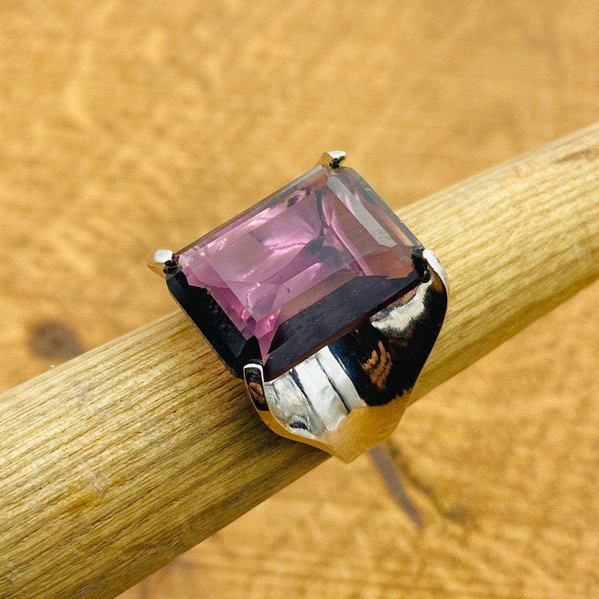 Women's Amethyst Ring - TryAladdin