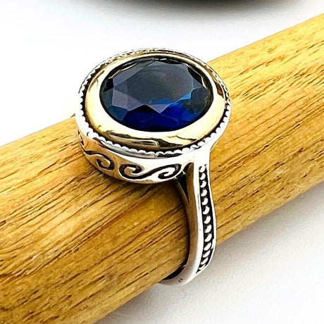 Women's Blue Sapphire Oval Ring - TryAladdin