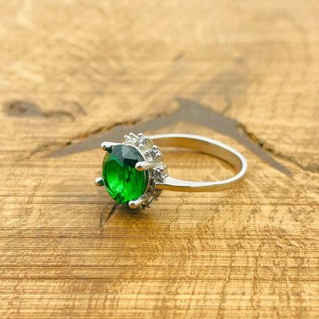 Women's Green Emerald Ring - TryAladdin