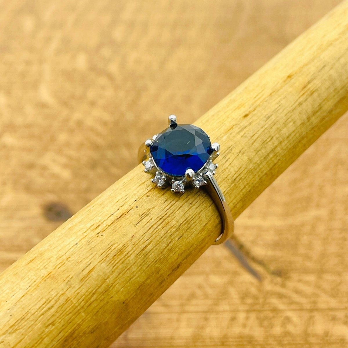 Women's Sapphire Silver Ring - TryAladdin