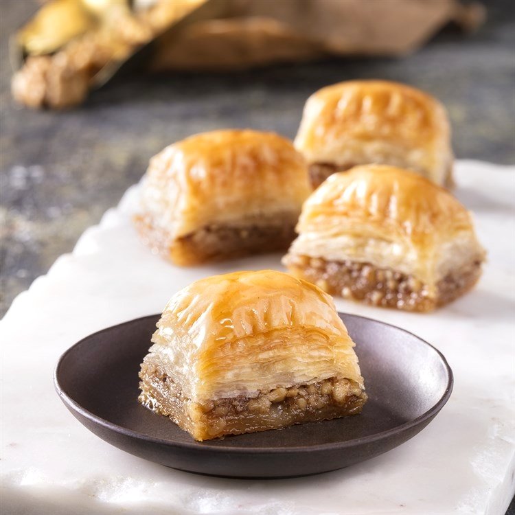 Karakoy Gulluoglu | Turkish Walnut Baklava - TryAladdin